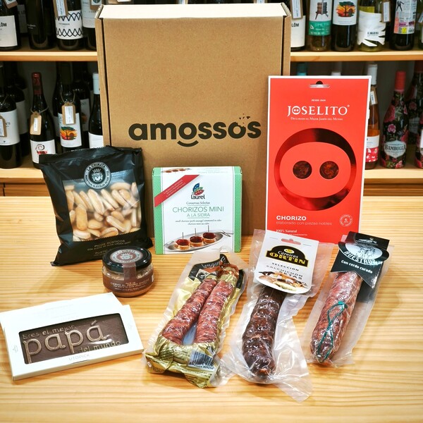 Caja gourmet para el Día del Padre 'Para papás carnívoros' con embutidos, paté y chocolate