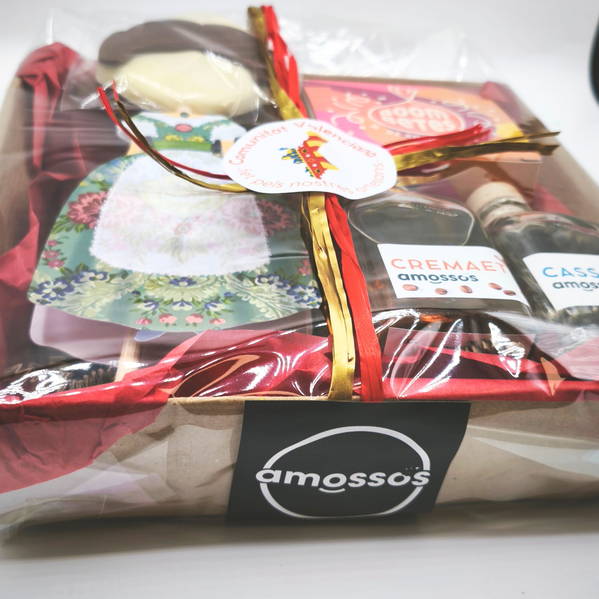 Bombetas de chocolate artesanal valenciano incluidas en pack regalo para Fallas