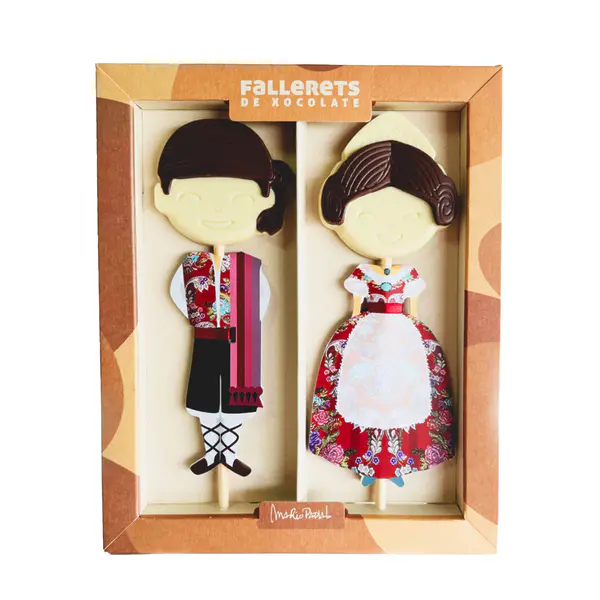 Estuche regalo con piruletas de chocolate artesanas Fallerets de Mario Padial: fallero y fallera en trajes típicos valencianos, packaging premium de La Pobla Llarga